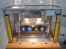Montageautomation: Verpressen von Hülsen